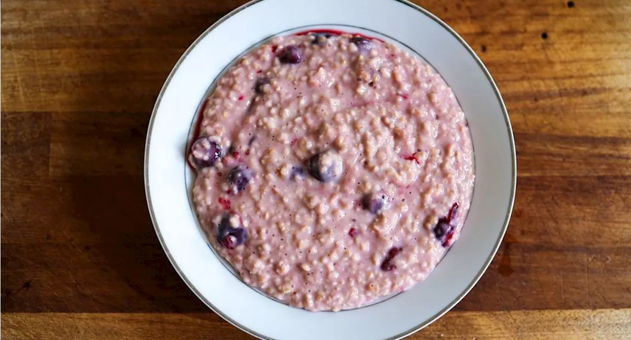 Combina avena con esta fruta para equilibrar la energía, eliminar toxinas y acelerar el metabolismo