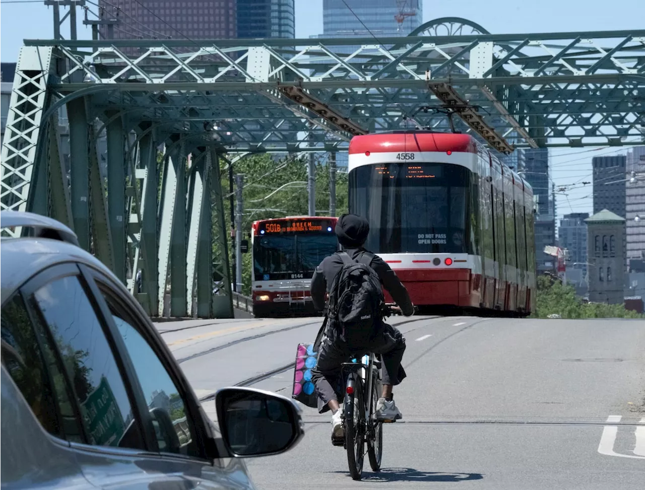 TTC and union reach last-minute deal averting Toronto transit strike