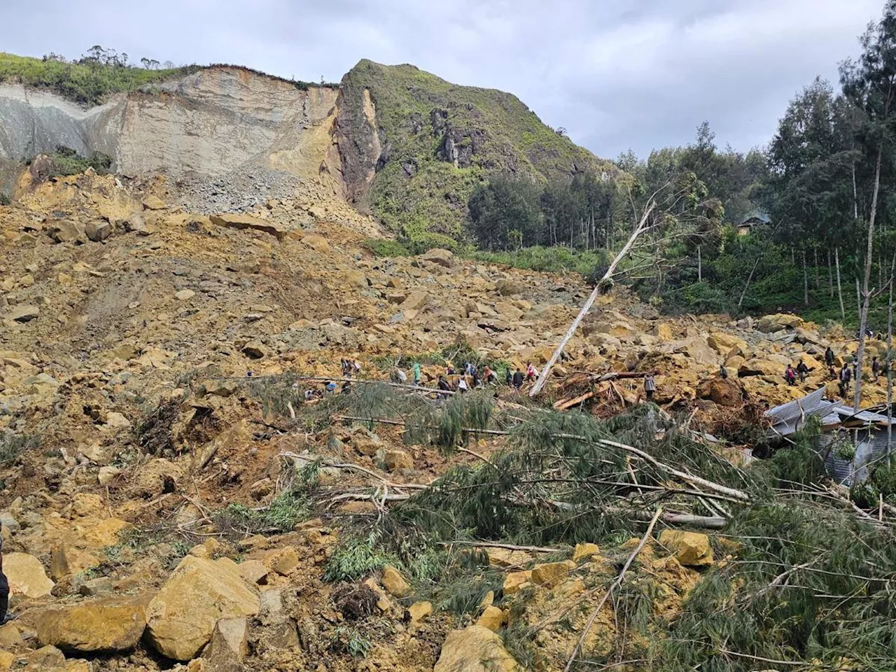 Papua New Guinea ends landslide rescue efforts amid fears of another