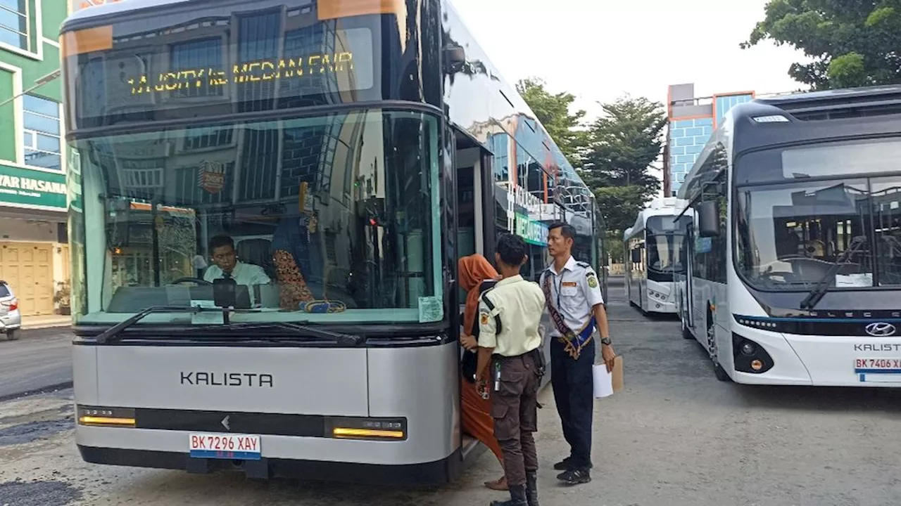 Pergi dan Pulang Kerja Naik Bus Listrik, Hidup Pun Lebih Bahagia