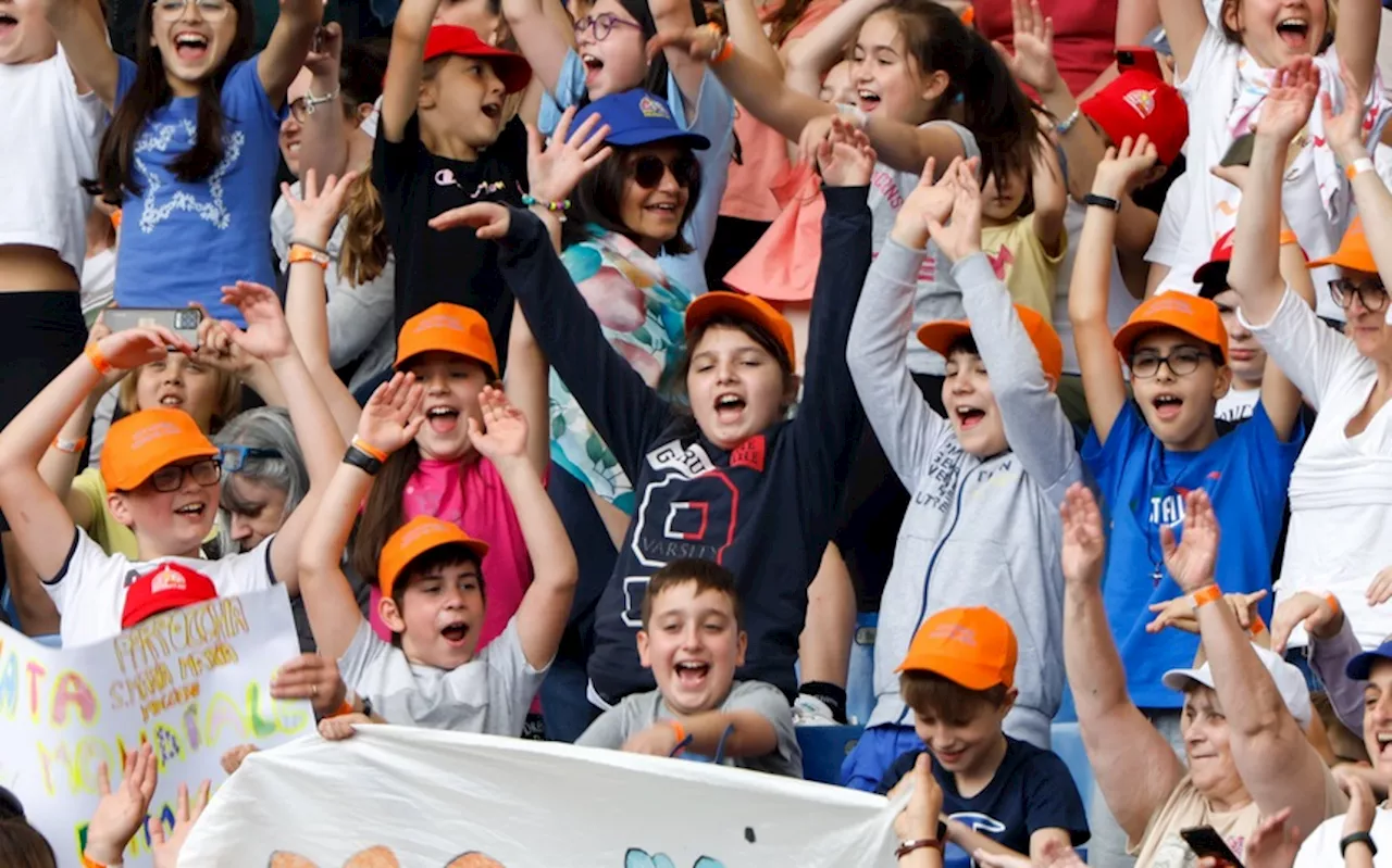 Pope celebrates World Children’s Day with 50,000 children, families