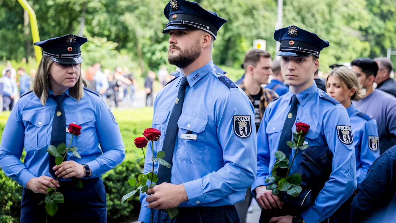 Bewegender Abschied von getötetem Polizisten Rouven L.