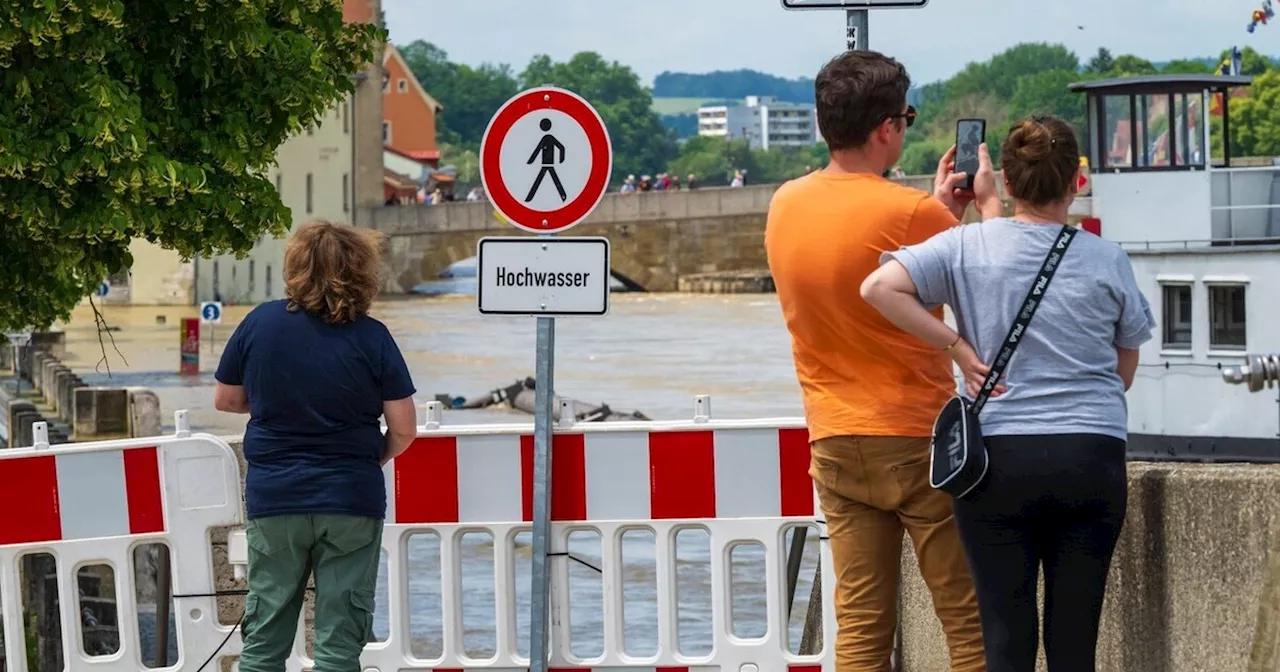 Trotz Regenfälle Entspannung an Hochwasserfront erwartet