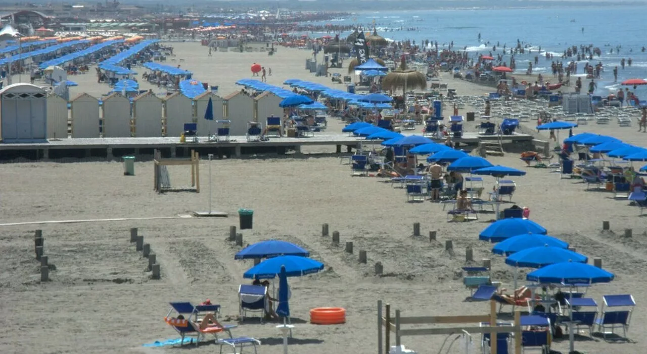 Scatta l’assalto al mare e Ostia resta senza vigili. La protesta dei residenti