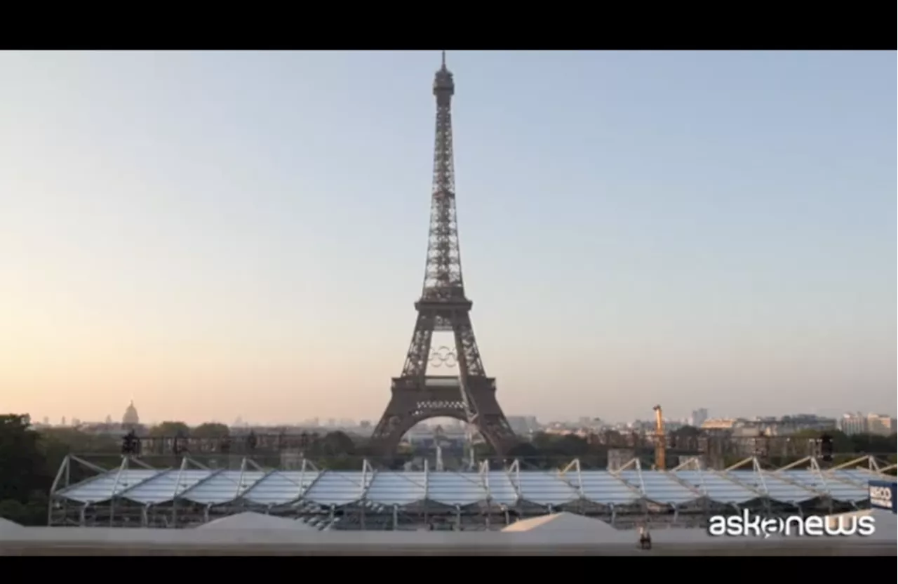 Olimpiadi di Parigi 2024: spuntano gli anelli olimpici sulla Torre Eiffel