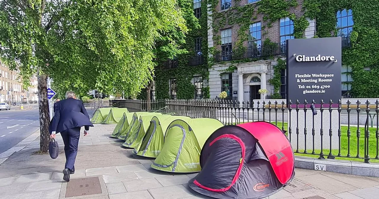 New migrant tent encampment springs up on Leeson Street bridge in Dublin