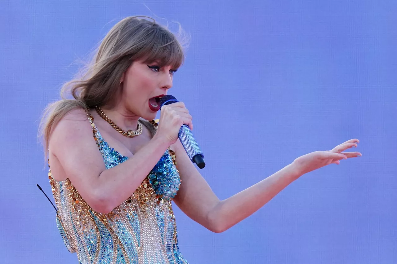 Taylor Swift congratulates newly engaged couple in Murrayfield crowd