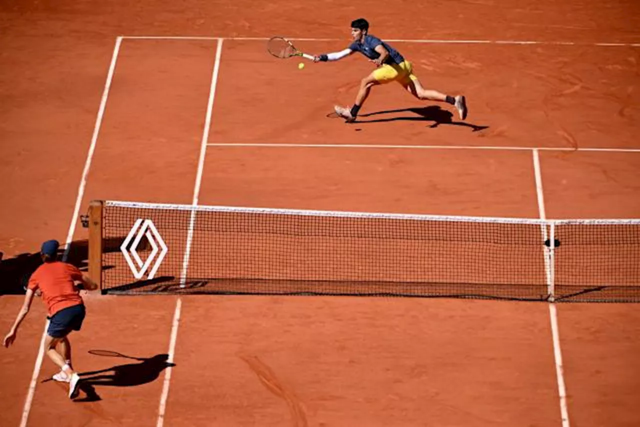 Plus réaliste que génial, Alcaraz écarte Sinner et s'offre sa première finale à Roland-Garros