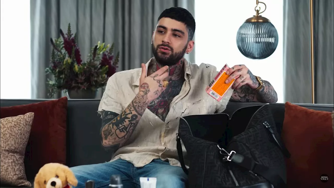 Zayn Malik Pamer Obat Nin Jiom Pei Pa Koa, Disebut Ramuan Spesial untuk Pita Suaranya