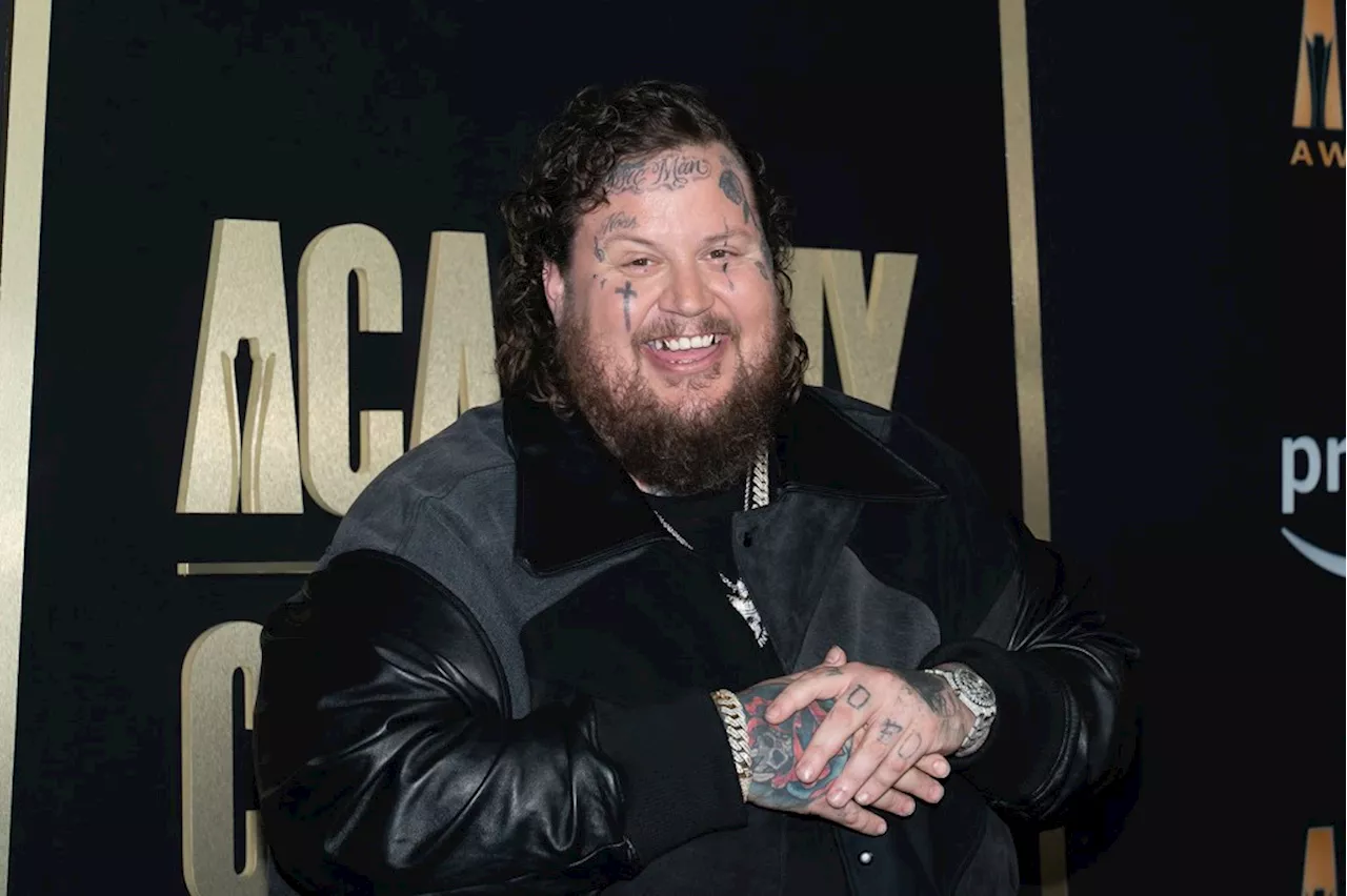 Jelly Roll says ‘some legal puzzles’ — aka felonies — keep him from international shows