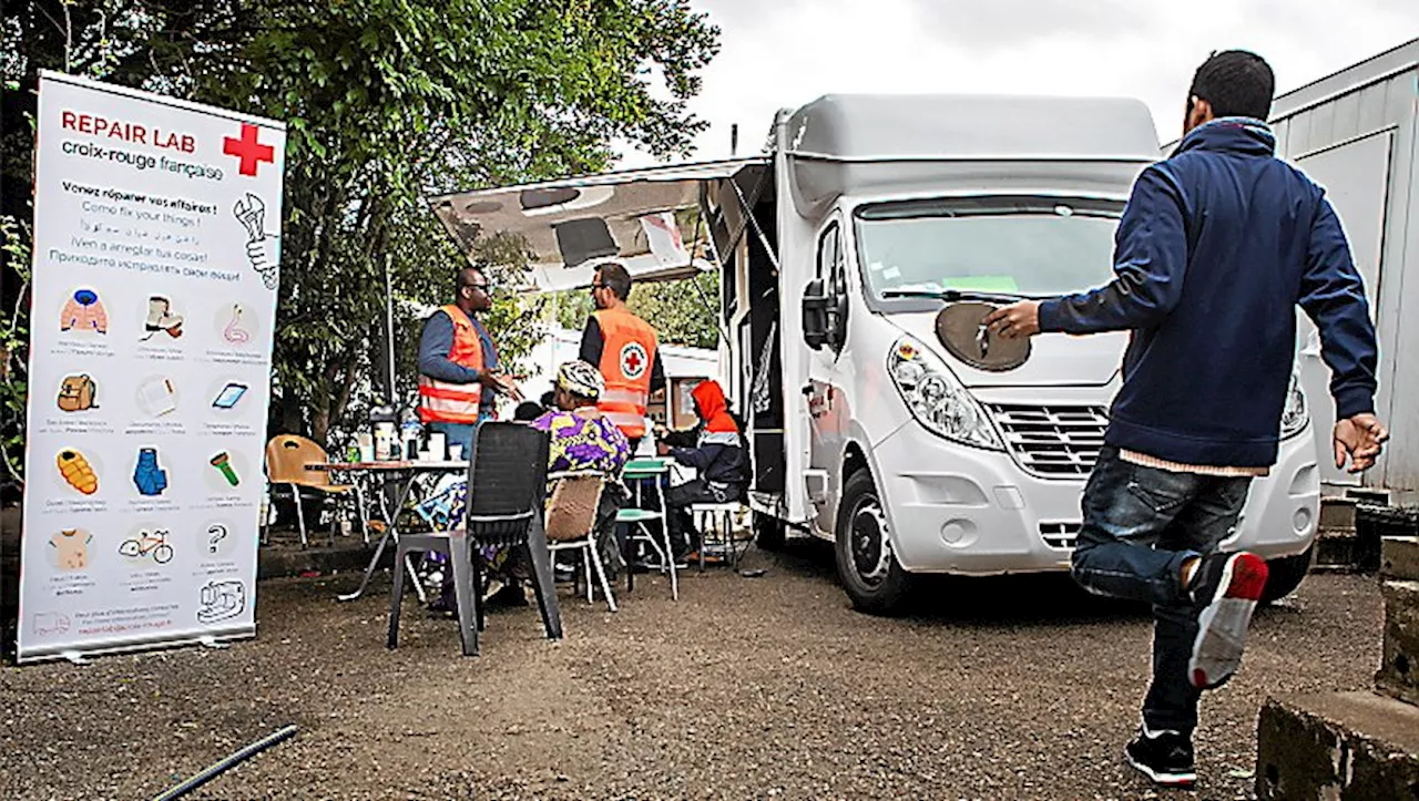 A Montpellier, avec la Croix-Rouge, le Repair Lab Mobile répare bien plus que les objets