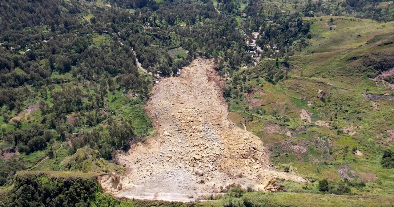 Papua New Guinea ends landslide rescue efforts amid fears of another