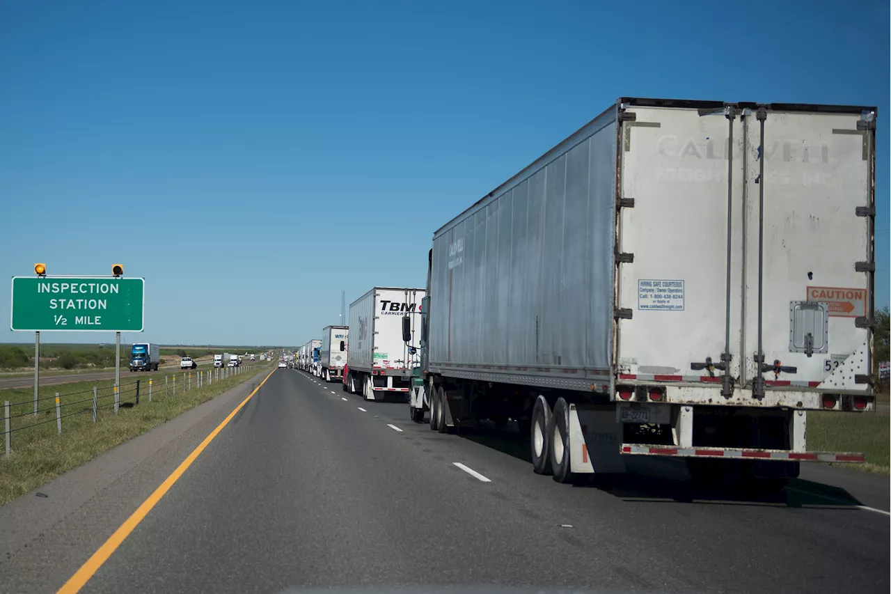 Video Shows 19 Migrants Smuggled in Texas 18-Wheeler