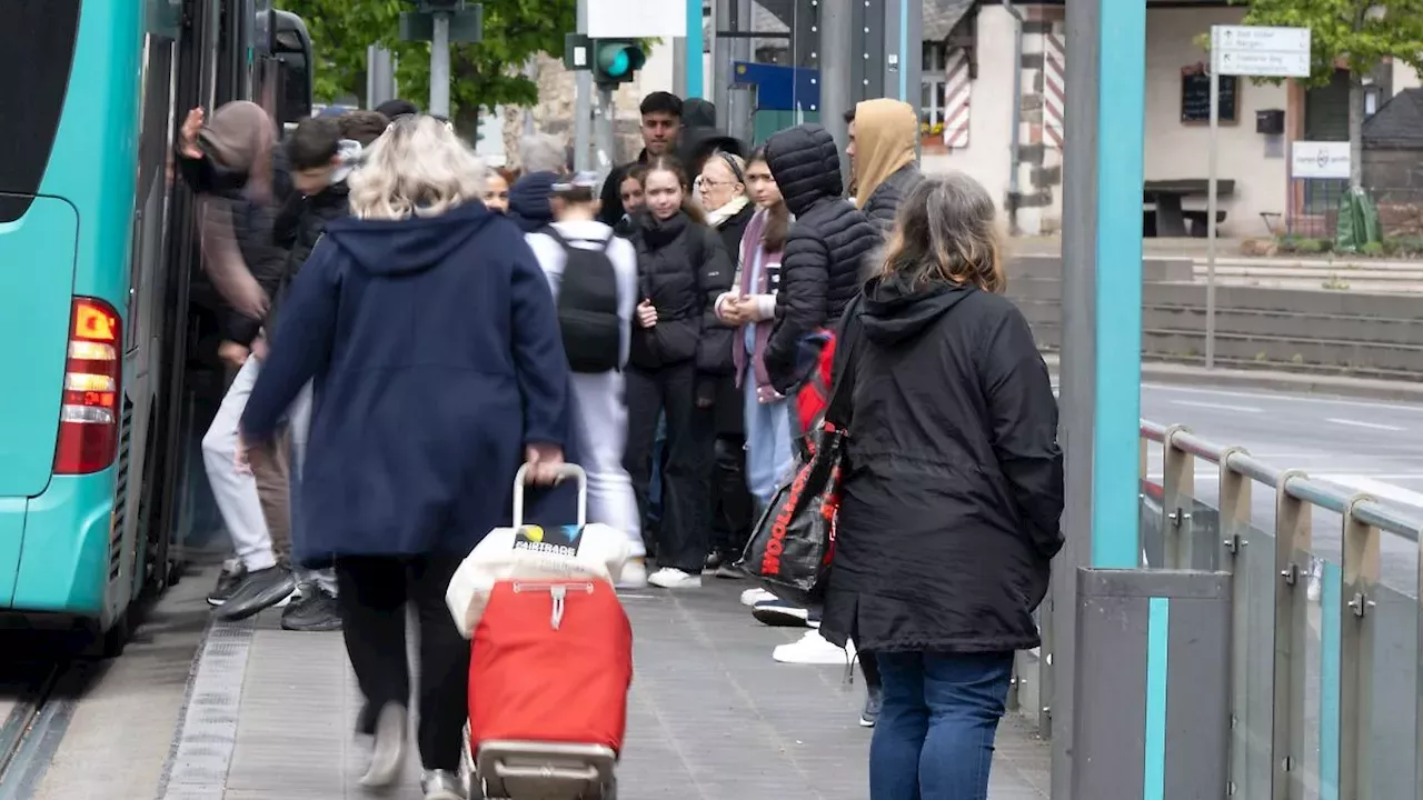 Tarifstreit: Hessen: Tarifstreit Im Privaten Busgewerbe Gelöst: Streiks ...