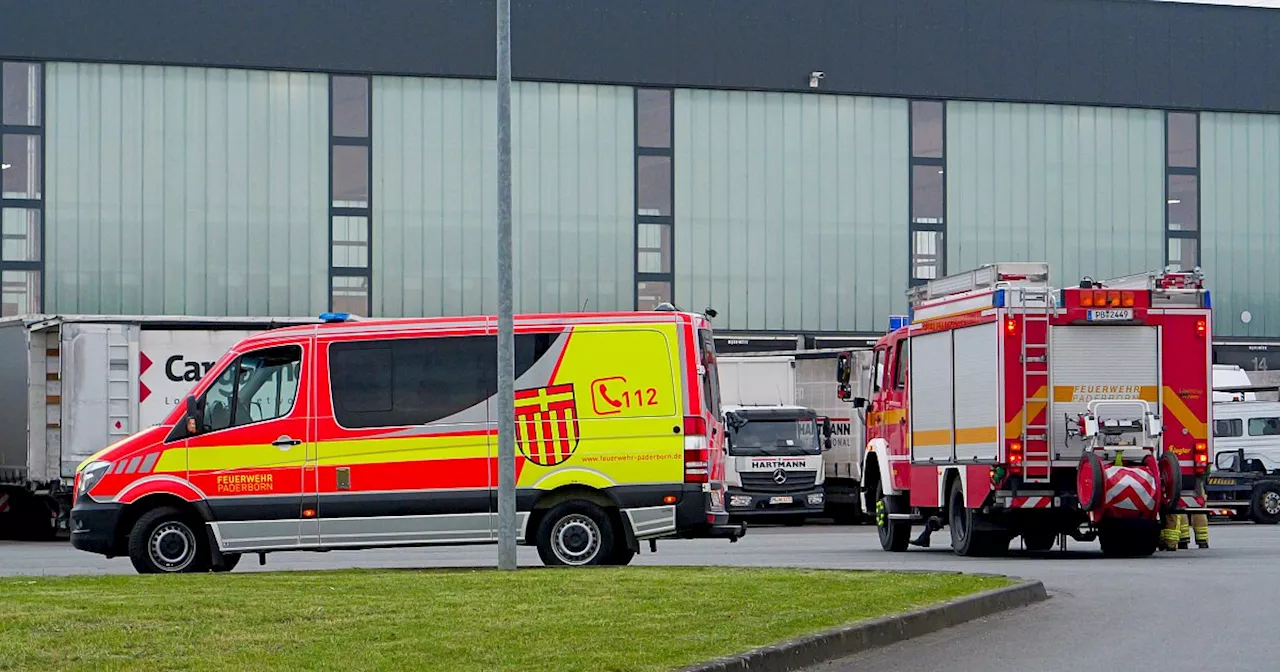 Starke Rauchentwicklung: Container brennt auf Gelände einer Paderborner Spedition