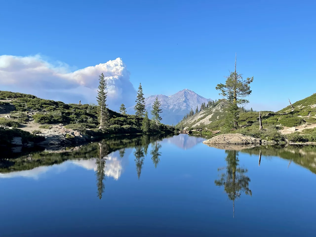 Wildfire smoke reached 99% of US lakes in 2019–2021: Study introduces 'lake-smoke day' metric