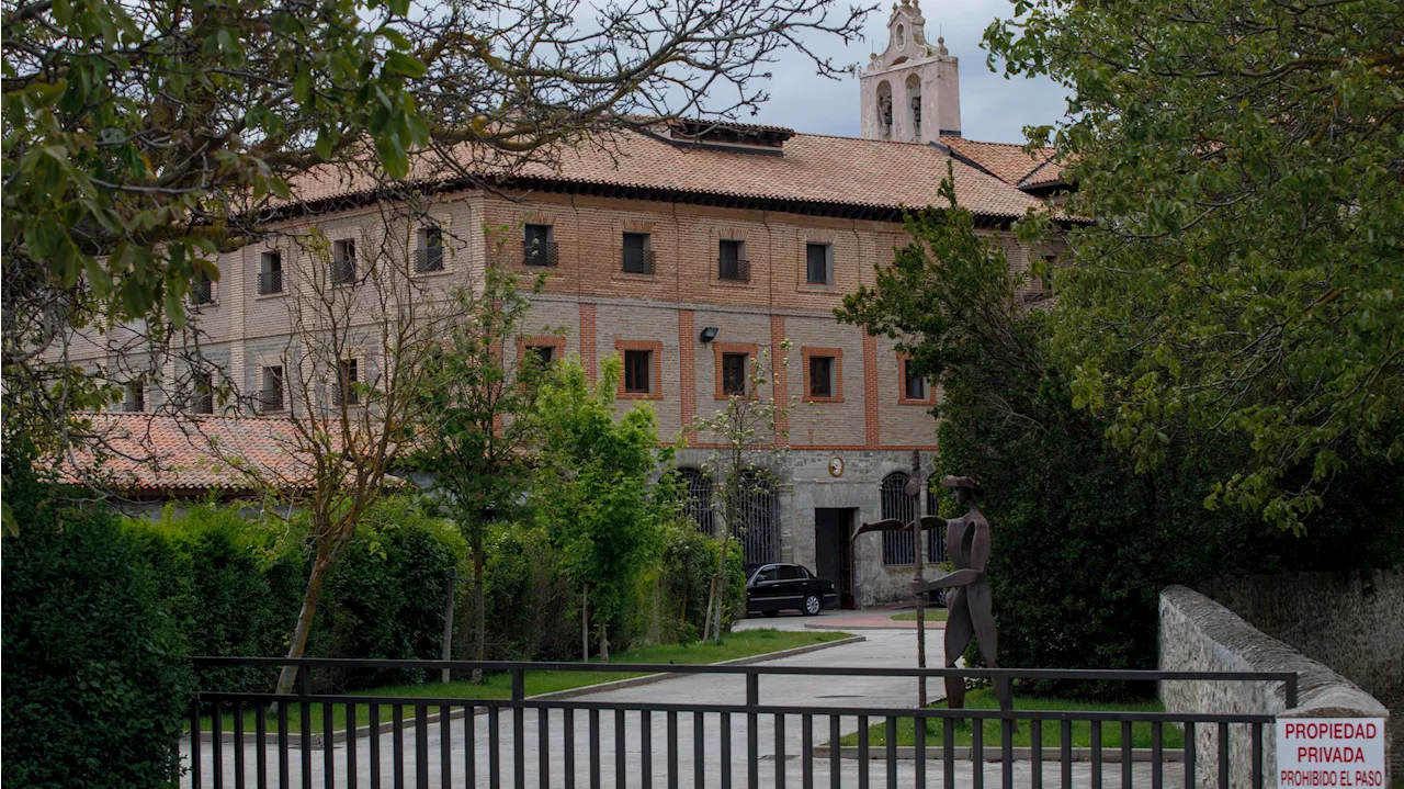 Las monjas de Belorado rechazan al comisario pontificio y llaman a la Guardia Civil: 'No son bien recibidos'