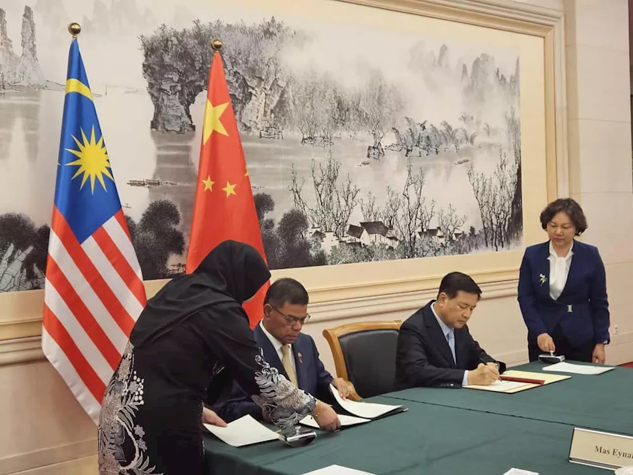 Malaysia and China to deepen National Security Framework says Saifuddin