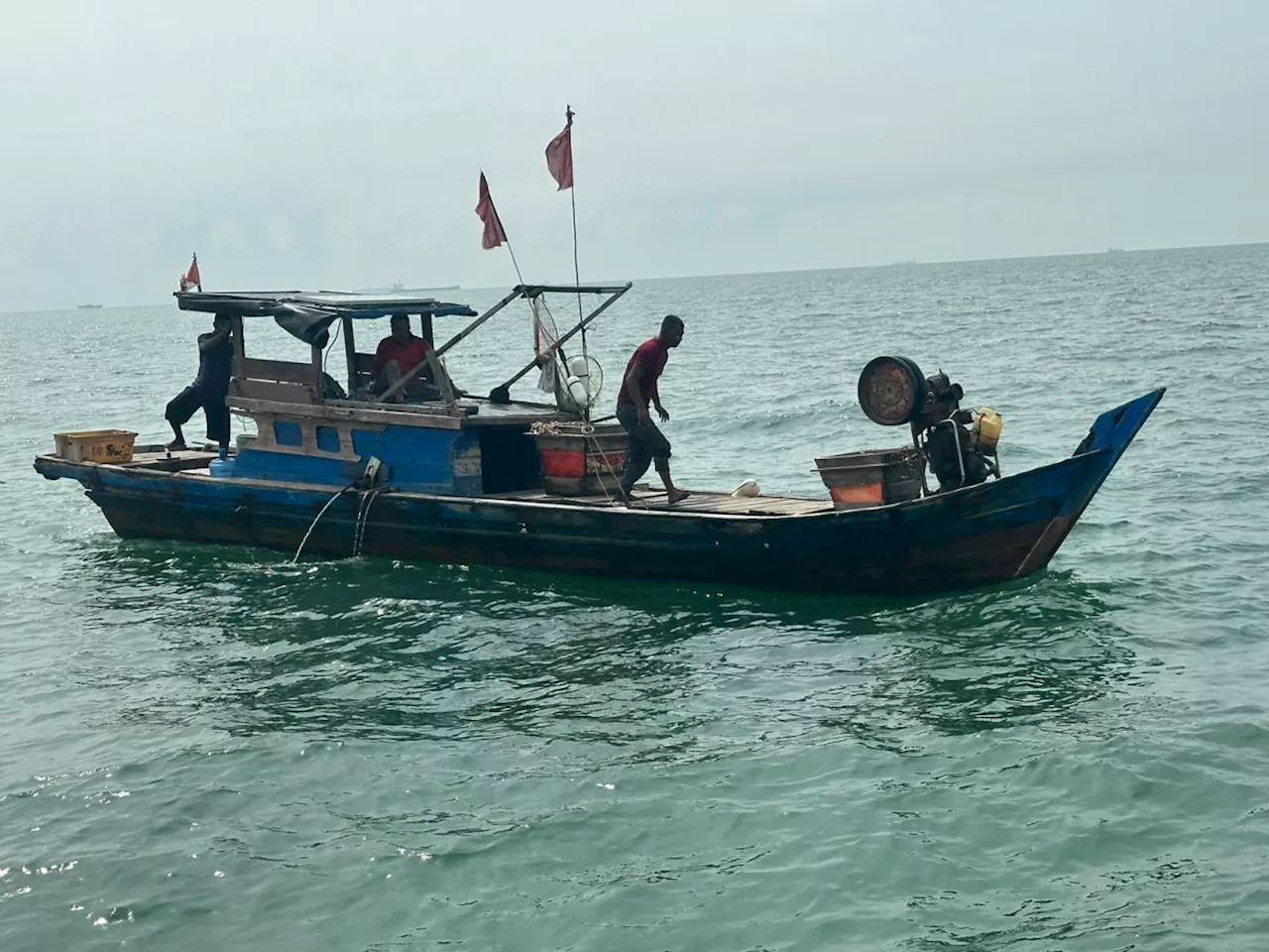 Six Indonesian fishermen nabbed for fishing in Batu Pahat waters