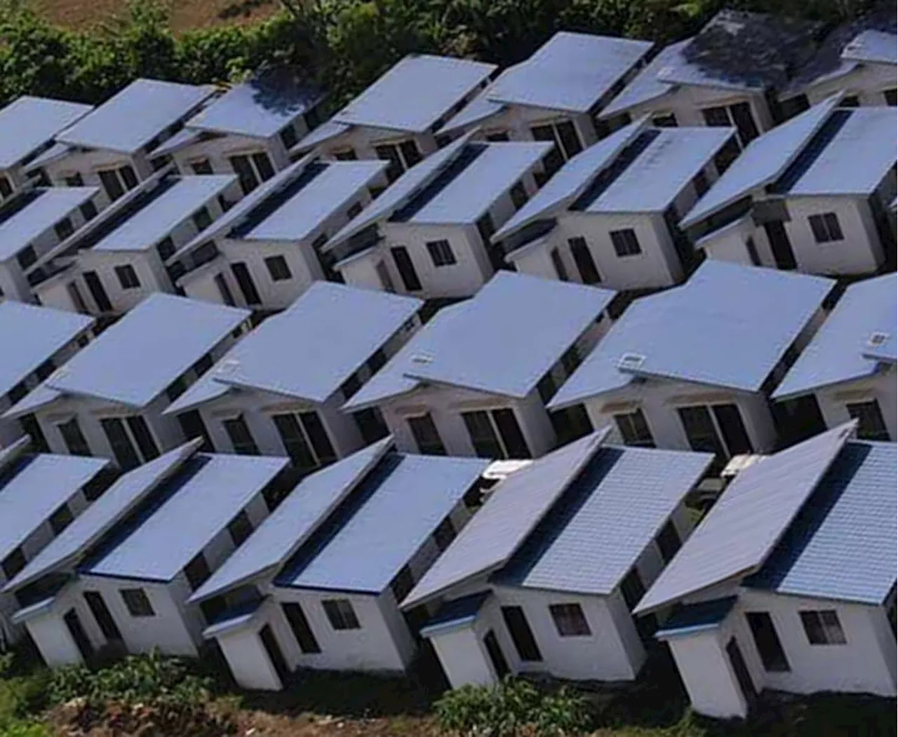 Barmm distributes 50 housing units Lanao