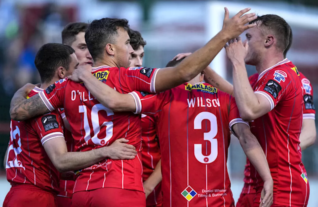 Shelbourne climb up to top spot as Martin delivers victory over Dundalk