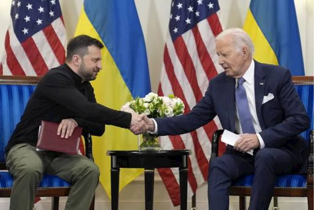 Biden apologizes to Ukraine's Zelenskyy for monthslong holdup to weapons that let Russia make gains