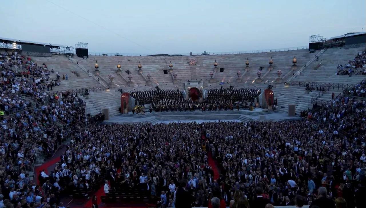 Verona, all'Arena con Muti notte di stelle dell'Opera: presenti Mattarella e Meloni