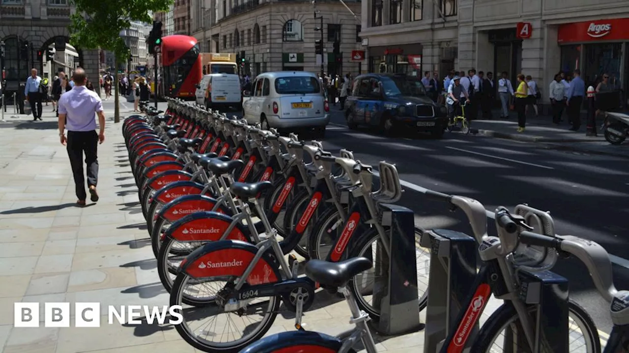 Free 30-minute Santander Cycles rentals every Sunday in June