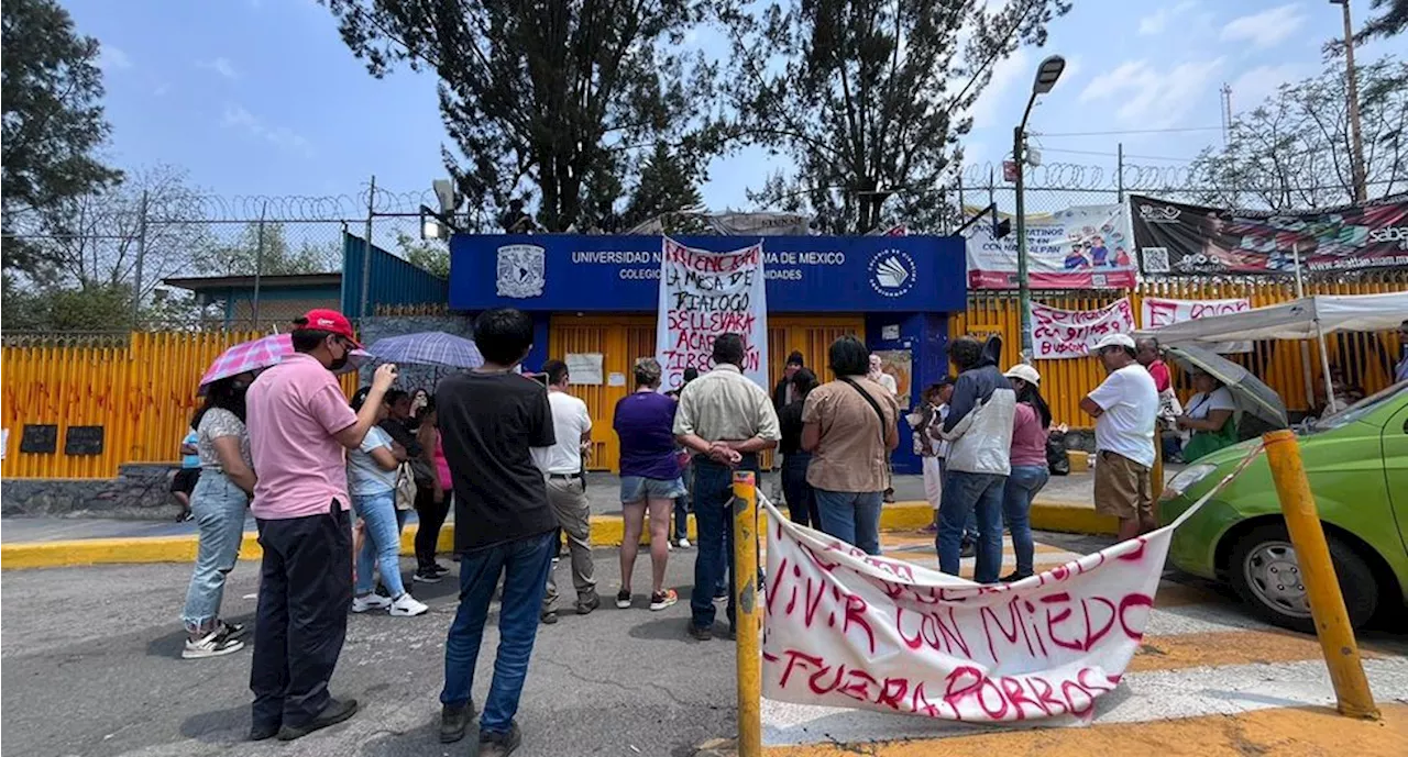 Padres de familia piden a estudiantes liberar el CCH Naucalpan a un mes de los disturbios