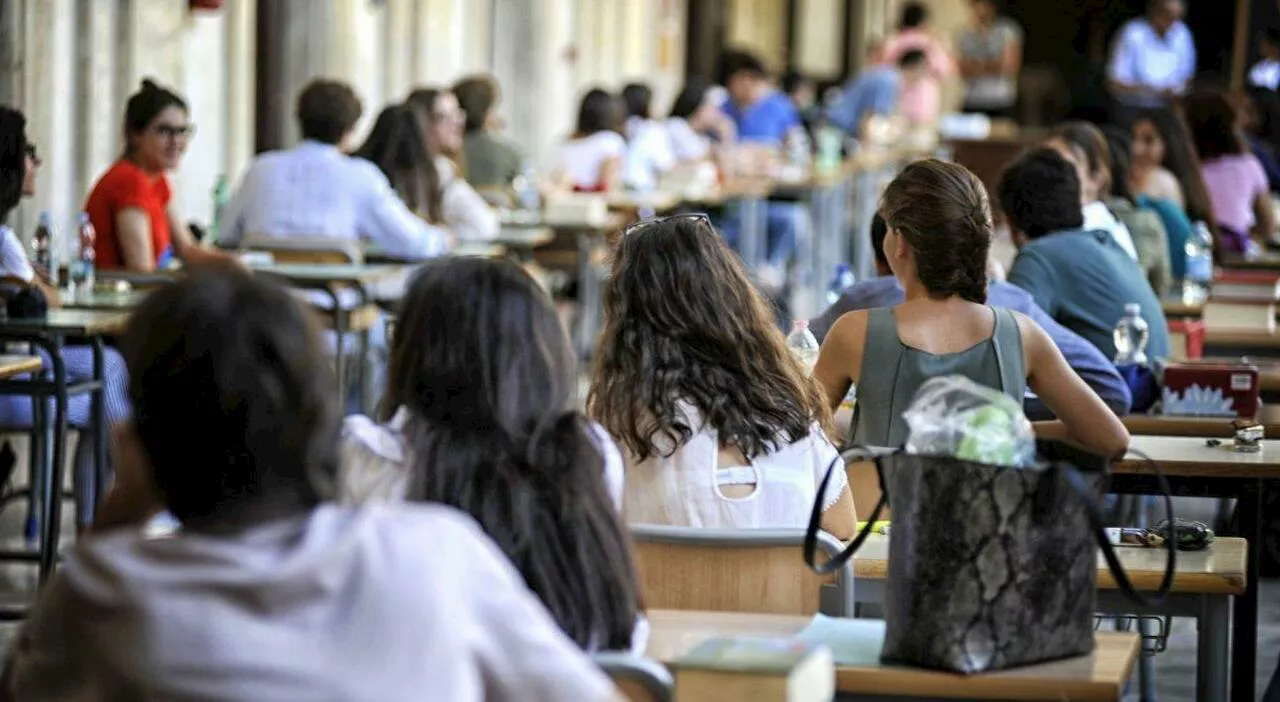 Maturità 2024, parte la caccia ai commissari d’esame: studenti pronti a “indagare” sui professori esterni