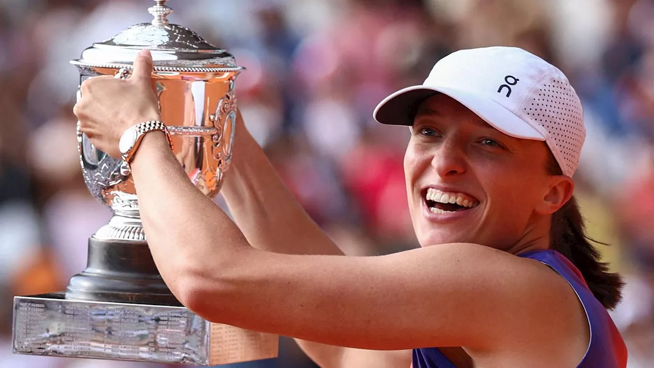 Swiatek trionfa al Roland Garros per la quarta volta: Paolini battuta in due set (6-2; 6-1)