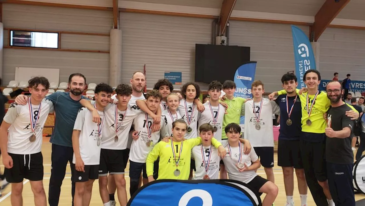 Les jeunes handballeurs nîmois de d’Alzon sacrés vice-champions de France UNSS !