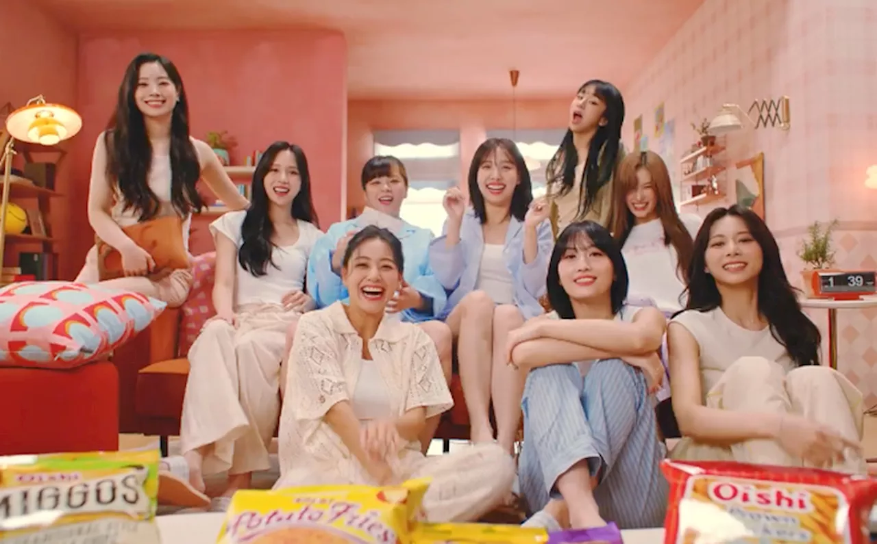 TWICE fancies halo-halo, Filipino snacks