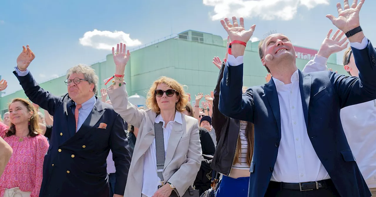 Mit vielen Fotos: 12.000 Gäste feiern in Gütersloh großes Miele-Jubiläum