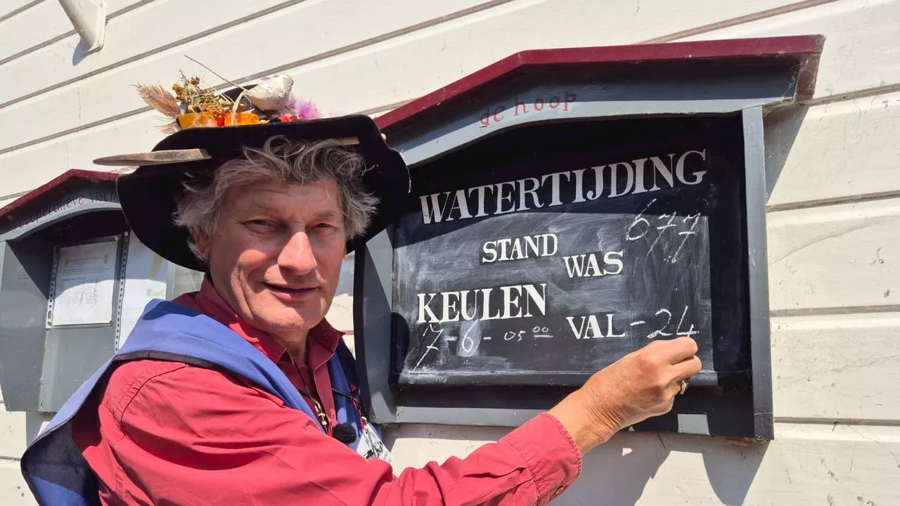 Hoe hoog staat het water? Het krijtbordje van Jos (71) verklapt het