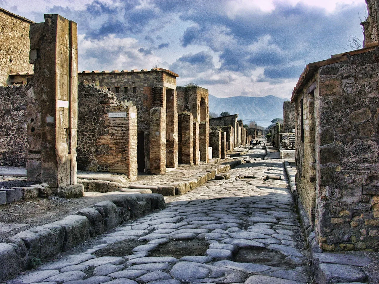 Records of Pompeii's survivors have been found—archaeologists are starting to understand how they rebuilt their lives