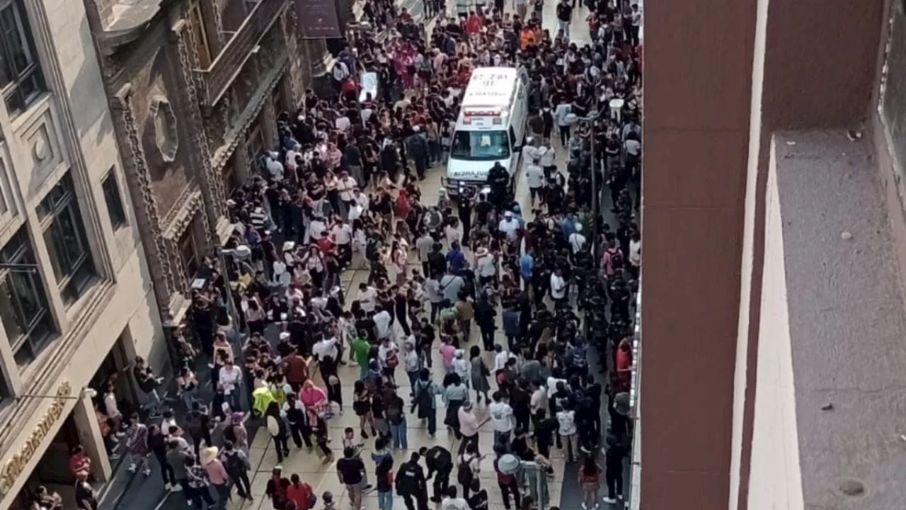 Desalojo masivo en dos antros de Plaza Madero en el Centro Histórico; reportan ocho jóvenes intoxicados