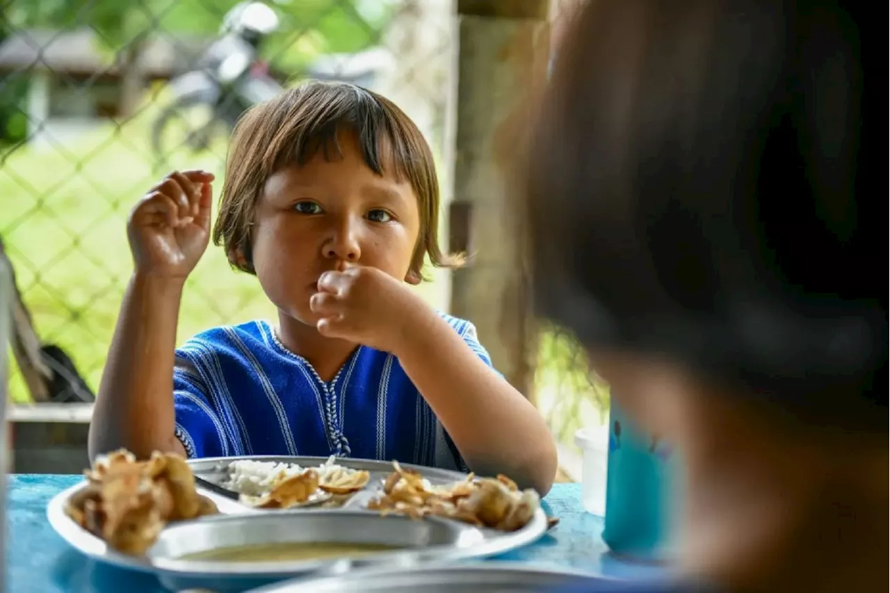 One in 10 children in Thailand live in severe child food poverty