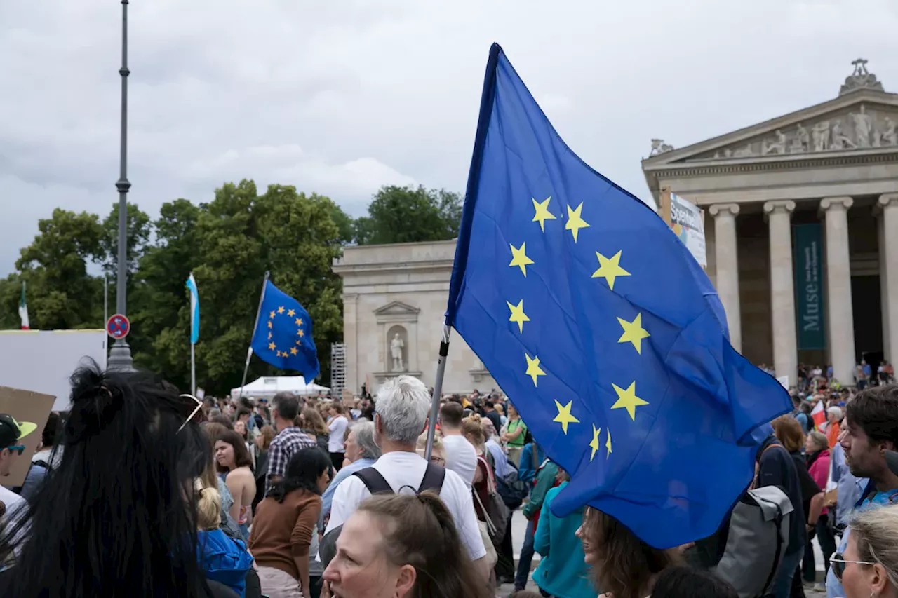 Demonstration in München: Tausende Teilnehmer, zwei rechte Störer