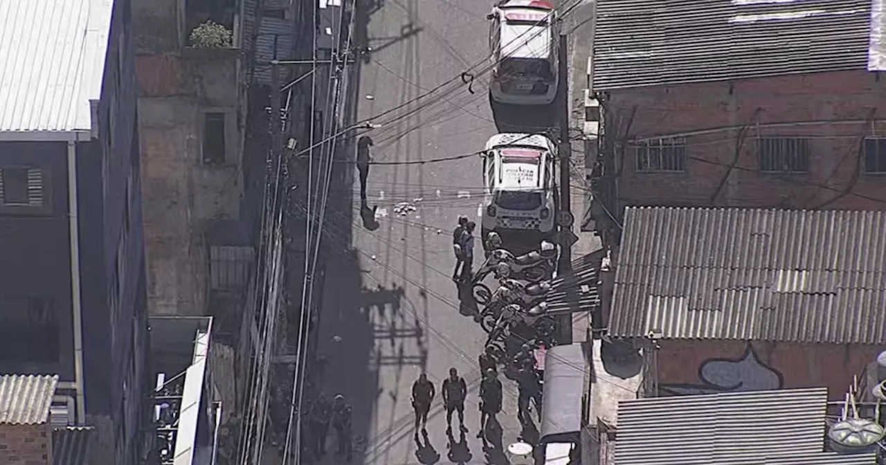 PM divulga imagens da câmera corporal que mostram homem tentando desarmar policial em Paraisópolis, SP