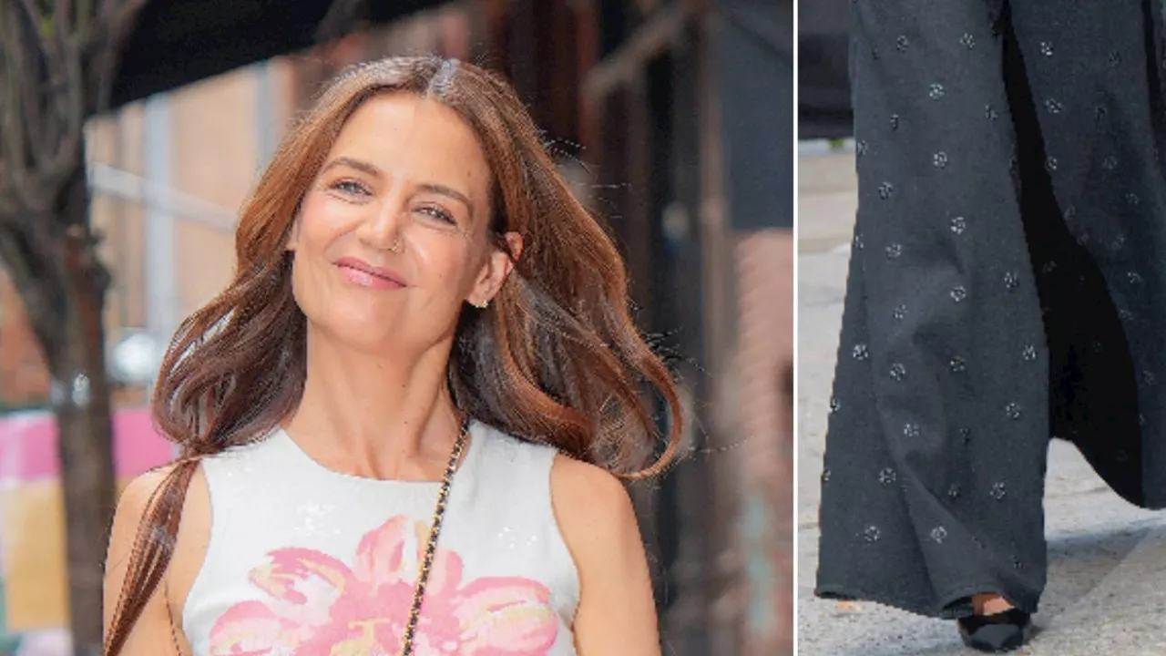 Katie Holmes luce los pantalones palazzo más elegantes de Chanel con bailarinas en Nueva York