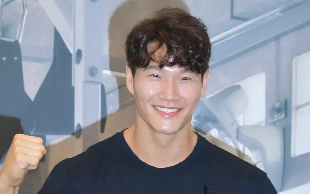 Kim Jong Kook Girang Kini Resmi Menyandang Status Kakek