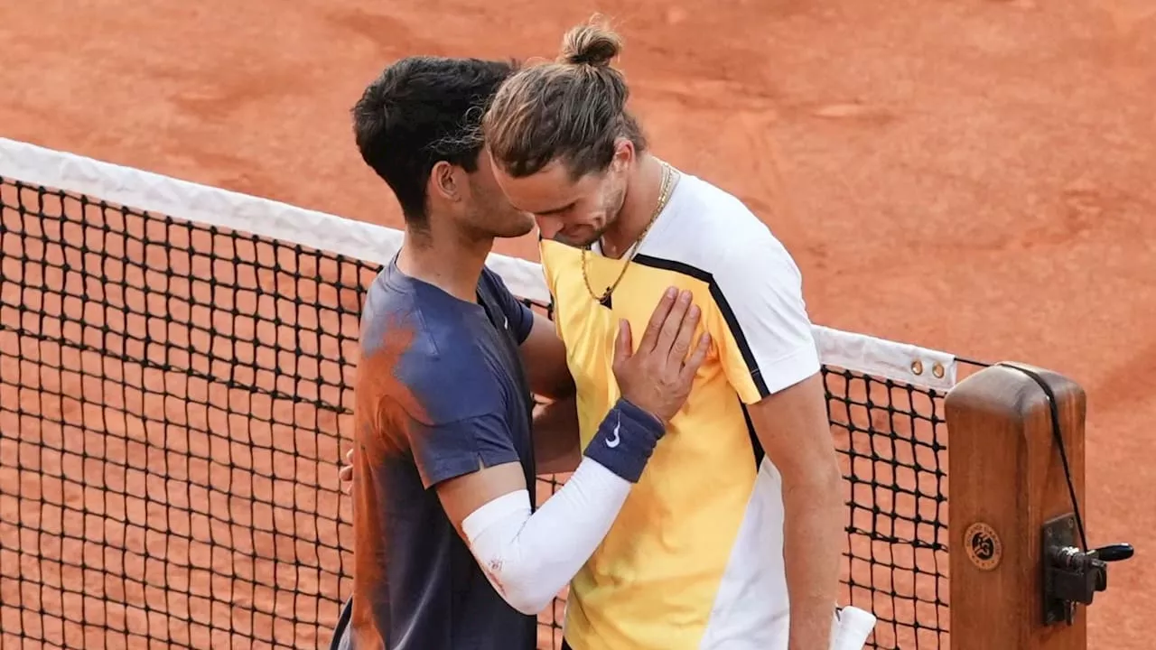 French Open: Tapferer Auftritt von Alexander Zverev bei Siegerehrung