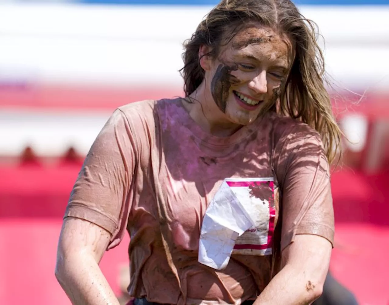 In pictures: Race for Life 5k and Pretty Muddy at Moor Park