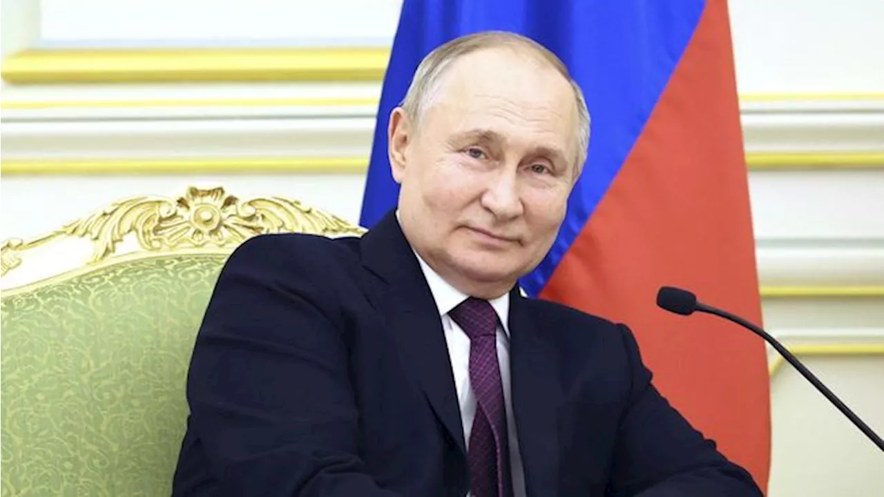 Langka, Dua Putri Putin Muncul ke Publik