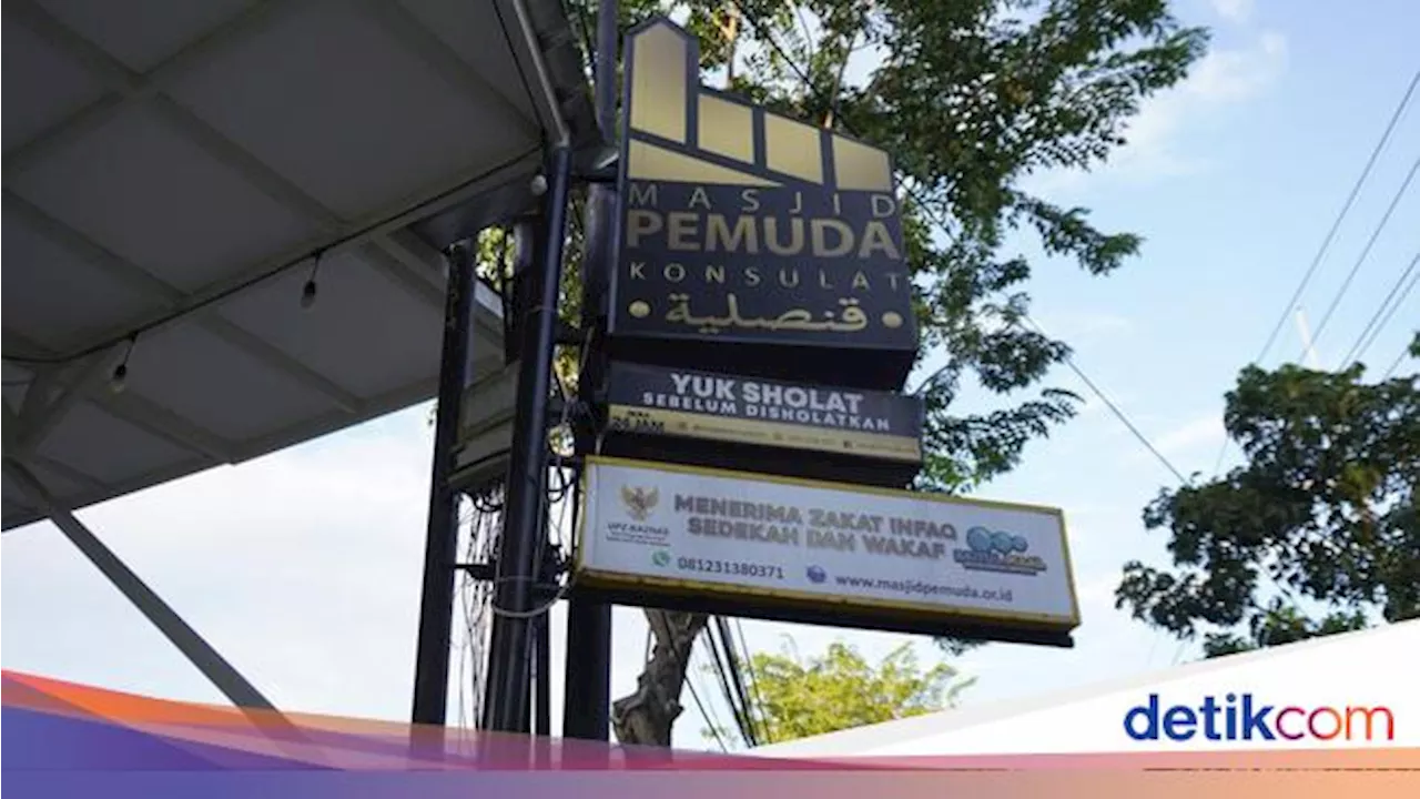 Viral Masjid di Surabaya Sediakan Makan-Tempat Tidur Gratis untuk Semua Umat