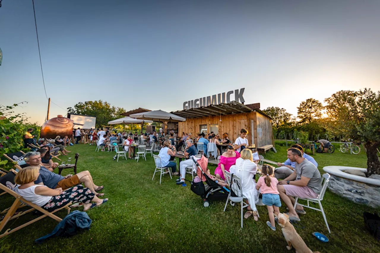 – Gartenbar und Hof-Bistro