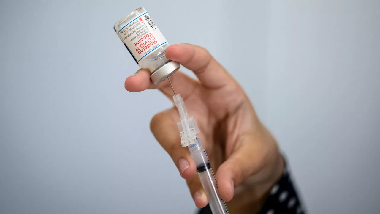 COVID-19 vaccine can help people with heart failure live longer