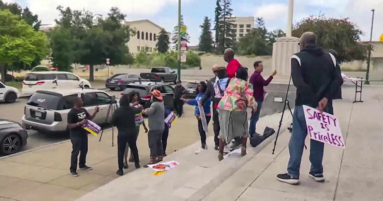 Alameda County DA Pamela Price critics, supporters clash at recall rally