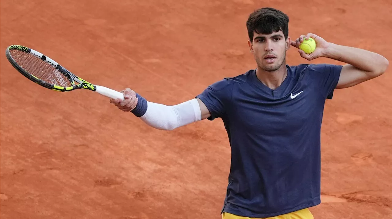 L'Espagnol Carlos Alcaraz remporte Roland-Garros après une finale à suspense